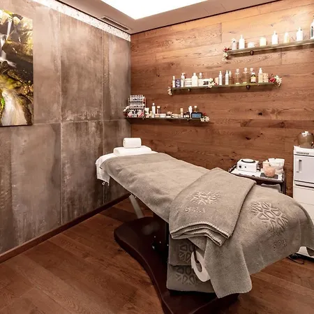 Hotel Fiocco Di Neve Relais &