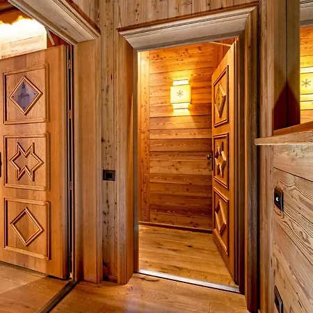 Hotell Fiocco Di Neve Relais &