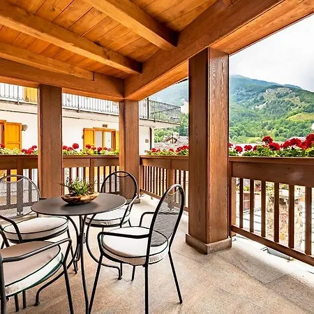 Hotell Fiocco Di Neve Relais &