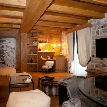 Hotell Fiocco Di Neve Relais &