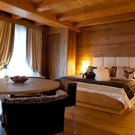 Hotell Fiocco Di Neve Relais &