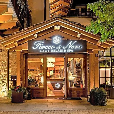 Hotel Fiocco Di Neve Relais &
