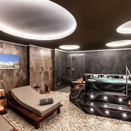 Hotell Fiocco Di Neve Relais &